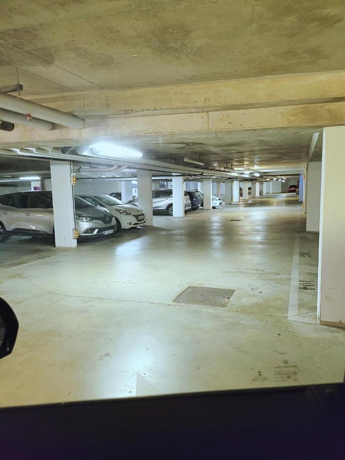 III Appart 2 Pieces, Neuf 200 M De Gare Parking Netflix Evry Courcouronnes エクステリア 写真